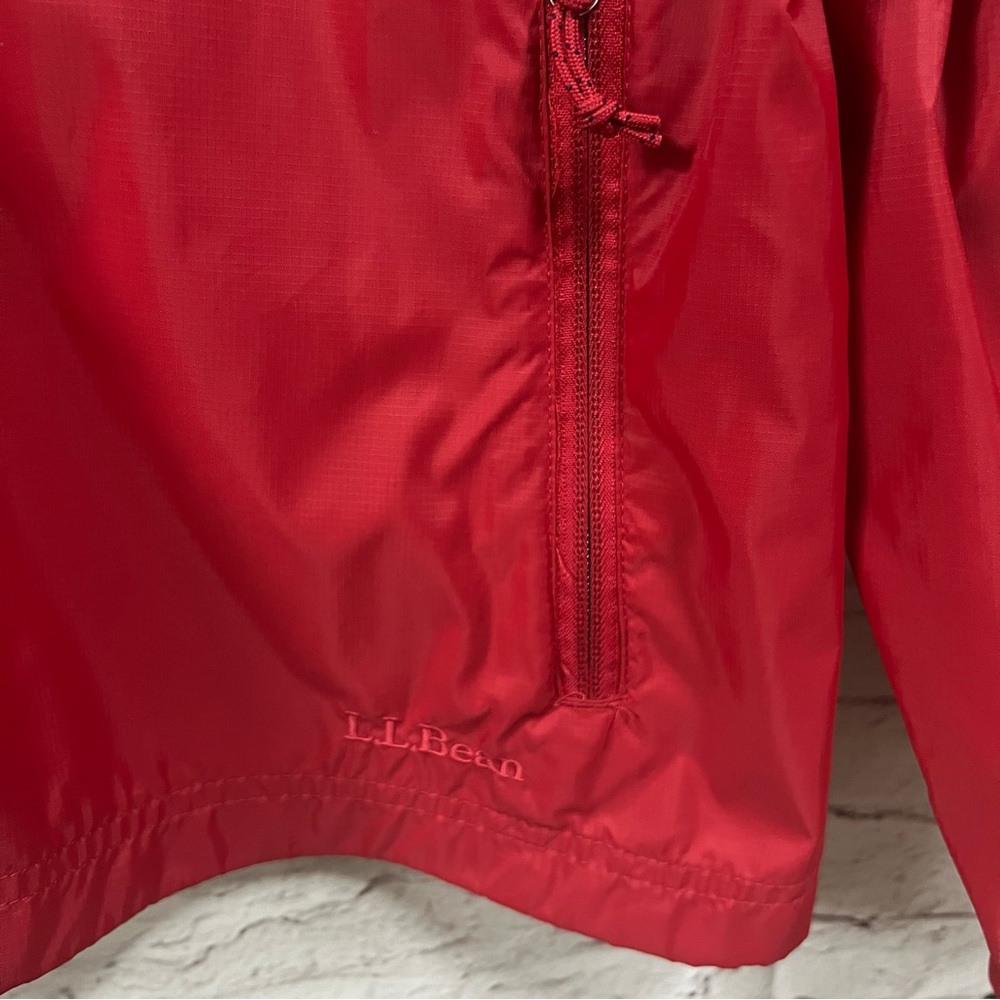 LL Bean XL Nylon Rain Jacket Windbreaker Red Full Zip Hidden Hood women Unisex - Picture 6 of 9